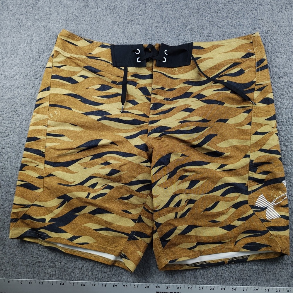 Under Armour Board Shorts Mens 40 Tiger Camo Gold Black Lace Up EUC